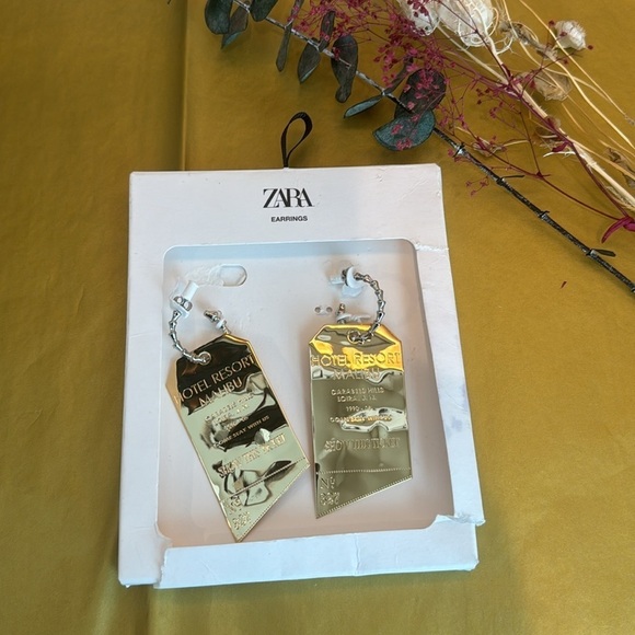 ZARA PLAQUE EARRINGS WITH TEXT new no tags ✨✨🔥 - Picture 9 of 10